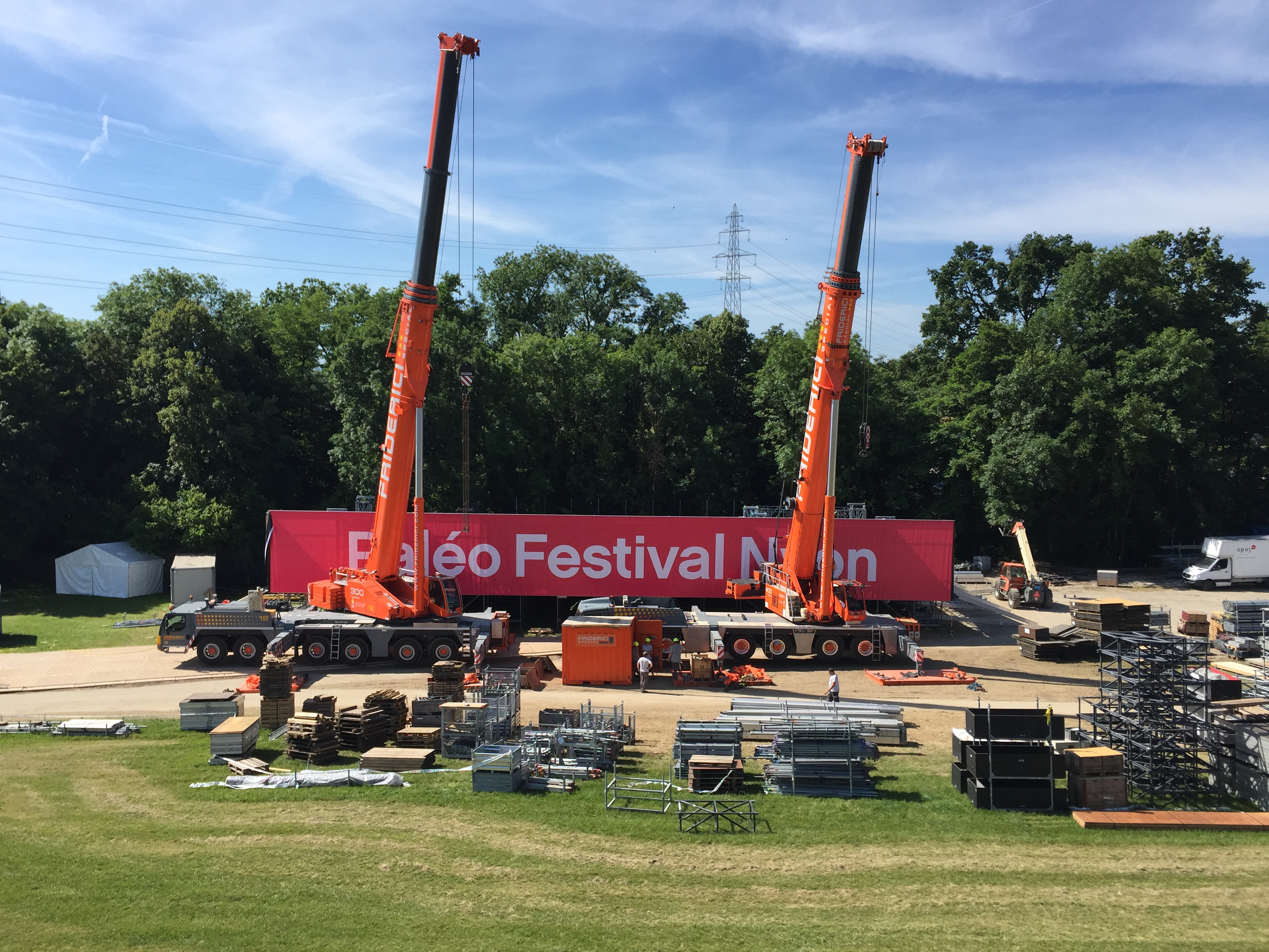 Selfie de la crew a gran altura